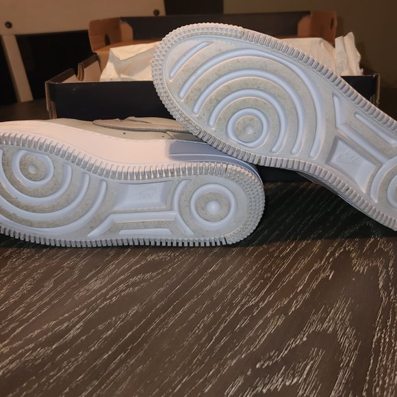 Nike Womens Air Force 1 Sage Low - Picture 2 of 5